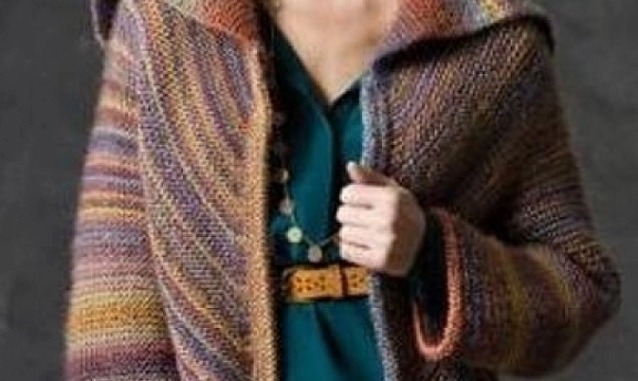 Örgüden Kapşonlu Bayan Ceket Modelleri Yapılışı Şıklığınızı Bir Adım Öteye Taşıyın