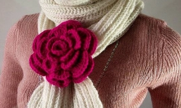 Örgüden Gül Modelleri ve Yapılışı Gülün Her Hali Güzel