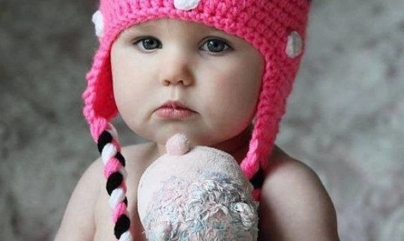 Değişik Örgü Bebek Şapka Modelleri