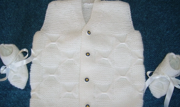 Fiyonklu Bebek Örgü Modelleri