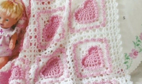 Birbirinden Renkli Motif Motif Örgü Bebek Battaniyeleri