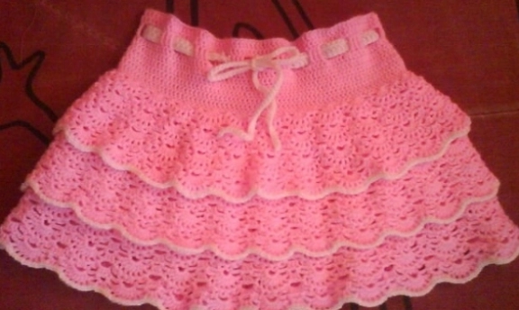 Derya Baykal Modelleri İle Kız Çocuklara Örgüler Şirinliklerine Hayran Kalacaksınız