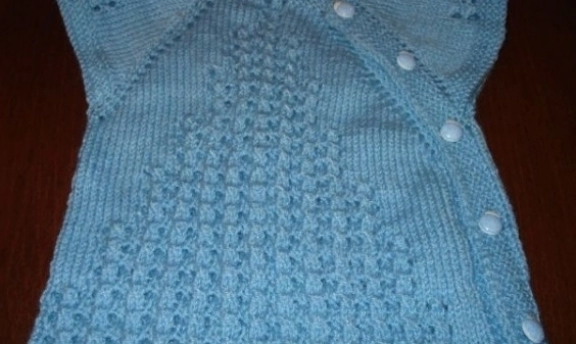 Derya Baykal İle Yandan Bağlamalı Bebek Yelek Modelleri Çok Kullanışlı