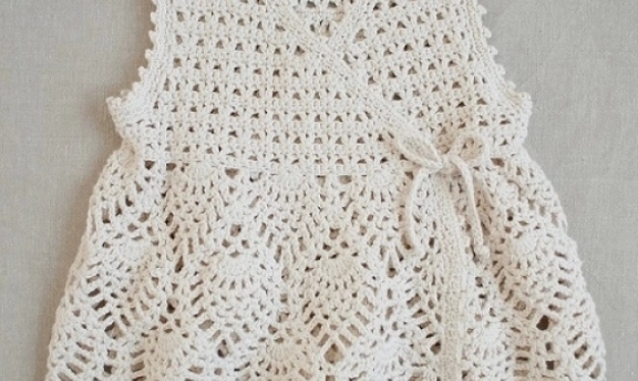 Derya Baykal İle Yandan Bağlamalı Bebek Yelek Modelleri Çok Kullanışlı