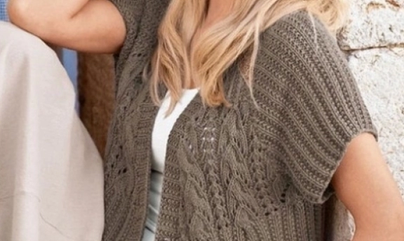 Kısa Kollu Bayan Yelek Modelleri İle Bahara Merhaba