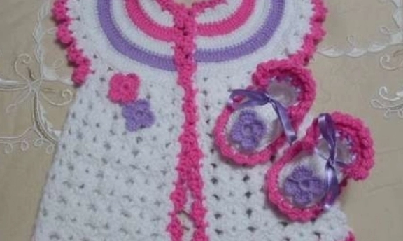 Yeni Örgü Bebek Yelek Modelleri Bebeklerinizi Farklılaştırın