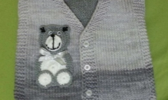 Yeni Örgü Bebek Yelek Modelleri Bebeklerinizi Farklılaştırın