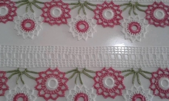 Çiçekli Havlu Kenarı Modelleri Rengarenk Daha Önce Hiç Görmediğiniz Örnekleri Burada