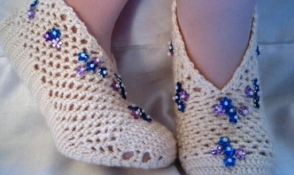 En Güzel Tığ İşinden Yapılan Patik Modelleri Görünce Büyüleneceğiniz Örnekler