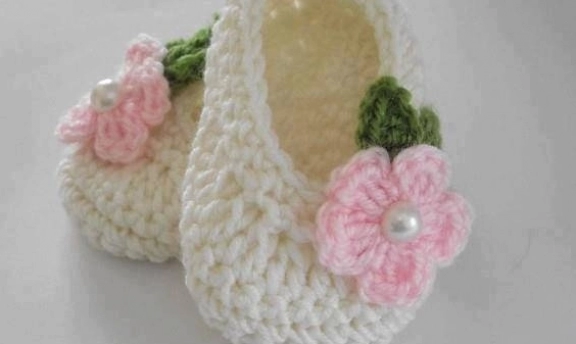 Tığ İşi Patik Modelleri En Yeni Örneklerini Bu Sitede Bulabilirsiniz