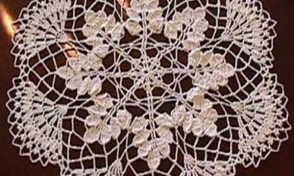 Tığ İşi Sehpa Örtüleri Dekoratif Ve Çok Zarifler