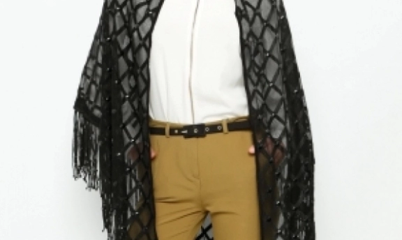 File İşi Üçgen Şallarla Hanımlar Daha Şık Ve Gösterişli