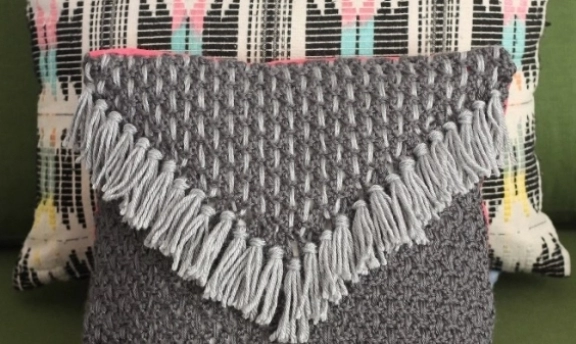 Püsküllü Örgü Modelleri Ve Yapılışı İle Örgülerinize Ahenk Katın