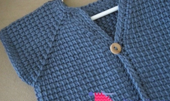 Tunus İşi Örgü Bebek Yelek Modelleri