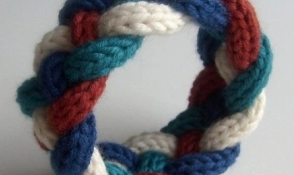 Derya Baykal Şık Örgüden Bileklik Modelleri Hanımlara Çok Yakışacak Örnekler