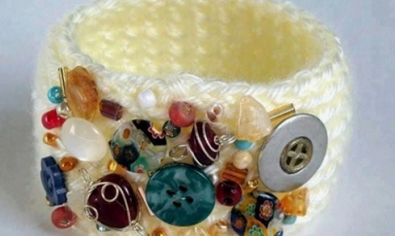 Derya Baykal Şık Örgüden Bileklik Modelleri Hanımlara Çok Yakışacak Örnekler