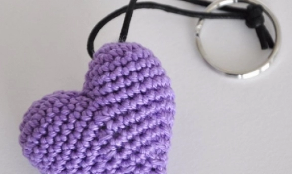 Örgüden Anahtarlık Modelleri ve Yapılışı Böyle Anahtarlıklar Görülmemiş