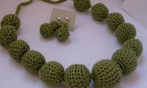 Örgüden Bayan Takı Modelleri Yapılışı Hanımlar Beğeneceğinize Garanti Veriyorum