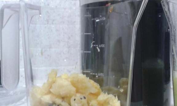 Katı meyve sıkacağı almak isteyenler buraya gelsin!