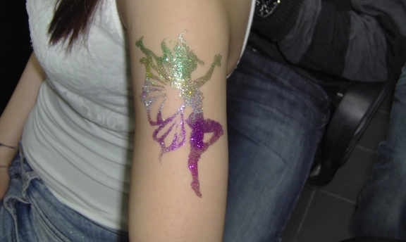 Simli Hint Kınası Diye Bir Trend Var Hanımlar Mutlaka Görün