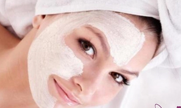 Yoğurt Ve Karbonat Kürü İle Yüzünüzdeki Siyah Noktalardan Kurtulun