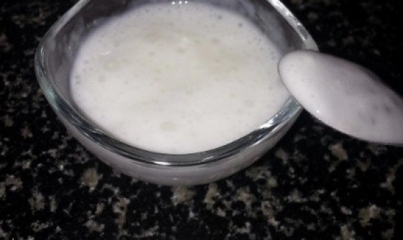 Yoğurt Ve Karbonat Kürü İle Yüzünüzdeki Siyah Noktalardan Kurtulun