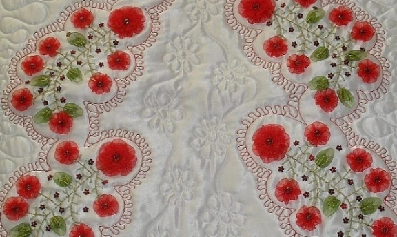 Kurdela Nakışı Seccade Modelleri El Emeği Göz Nuru Tasarımlar