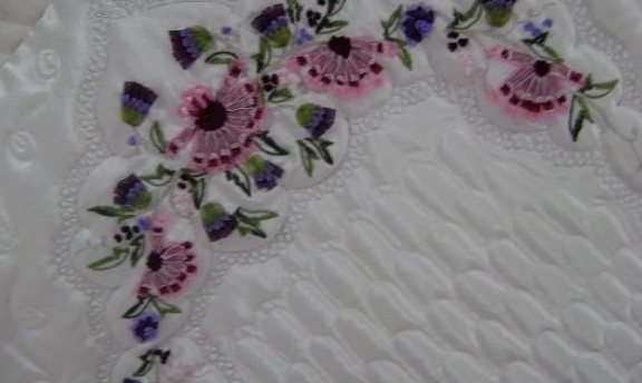 Kurdela Nakışı Seccade Modelleri El Emeği Göz Nuru Tasarımlar