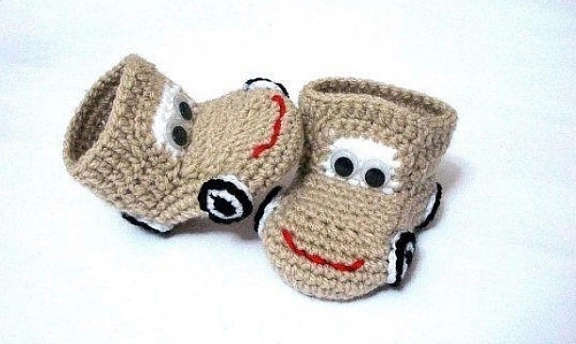 Arabalı Örgü Bebek Patik Modelleri Çok Tatlılar