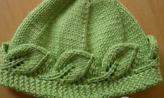 Yaprak Desenli Örgü Bere Modelleri Hanımlara Özel