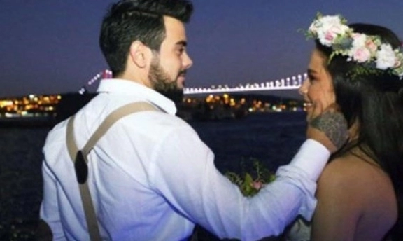 Rüzgar Erkoçlar Evlendi Dünya Evine Girdiği Eşi Kim?