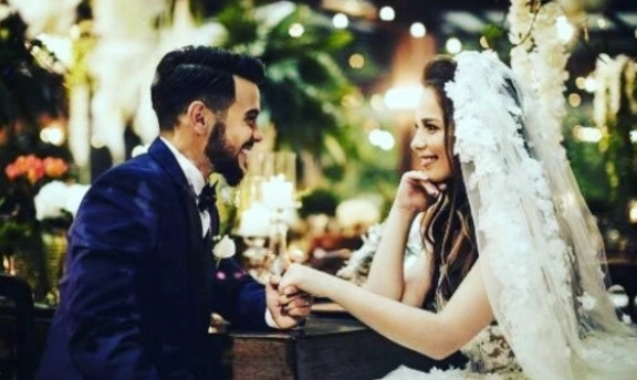 Rüzgar Erkoçlar Evlendi Dünya Evine Girdiği Eşi Kim?