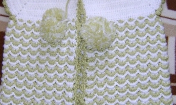 Çift Renkli Bebek Yeleği Örgüleri Hoş Modeller Yaparak Bebeklerinizi Süsleyin