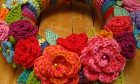 Örgüden İç ve Dış Kapı Süsleri ve Yapılışı Misafirlerinizi Daha Görkemli Karşılama Töreni İçin