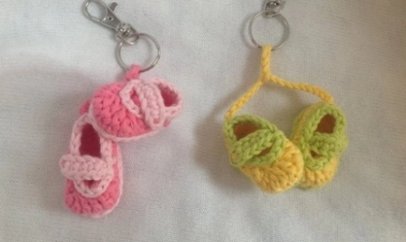 Örgüden Anahtarlık Modelleri ve Yapılışı Böyle Anahtarlıklar Görülmemiş