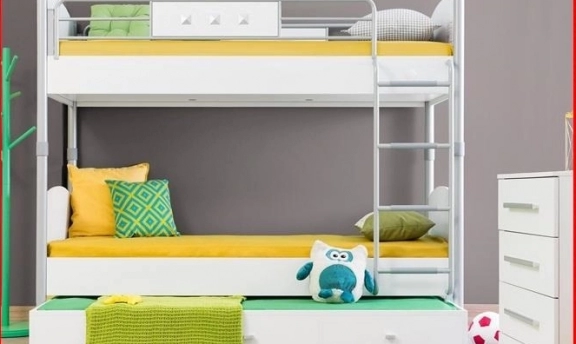 Çilek'ten Göz Kamaştıran Son Model Ranzalar