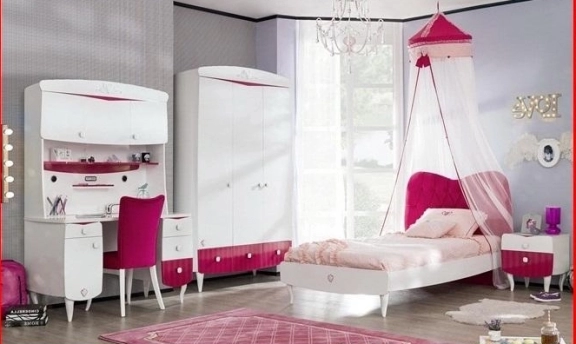 Tüm Detayları ile Çilek Yeni Sezon Genç Odası Takımları