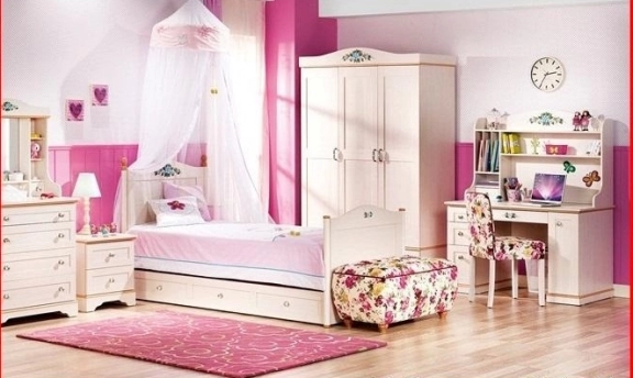 Tüm Detayları ile Çilek Yeni Sezon Genç Odası Takımları