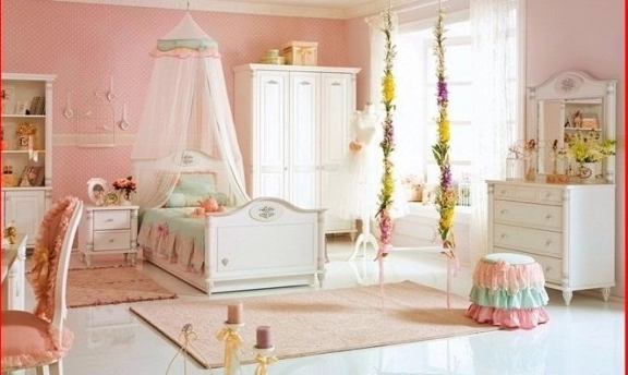 Tüm Detayları ile Çilek Yeni Sezon Genç Odası Takımları