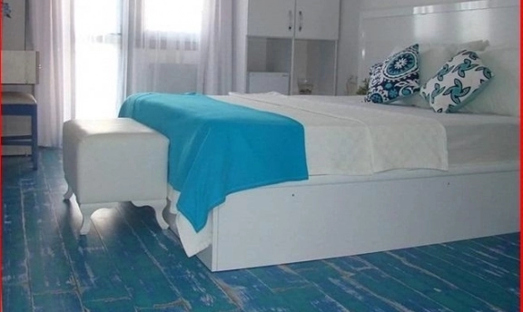 Rengarenk Parkeler ile Dikkat Çeken Zemin Dekorasyonları