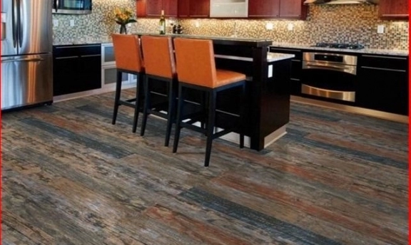 Rengarenk Parkeler ile Dikkat Çeken Zemin Dekorasyonları