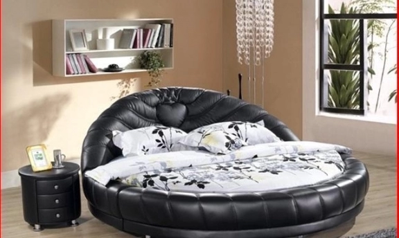 Yuvarlak Yataklı Muhteşem Yatak Odası Dekorasyonları