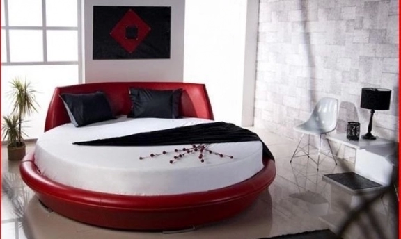 Yuvarlak Yataklı Muhteşem Yatak Odası Dekorasyonları