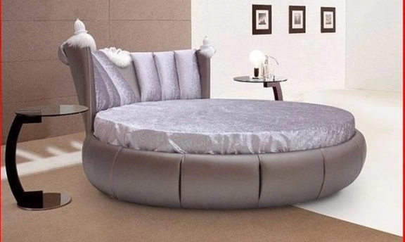 Yuvarlak Yataklı Muhteşem Yatak Odası Dekorasyonları