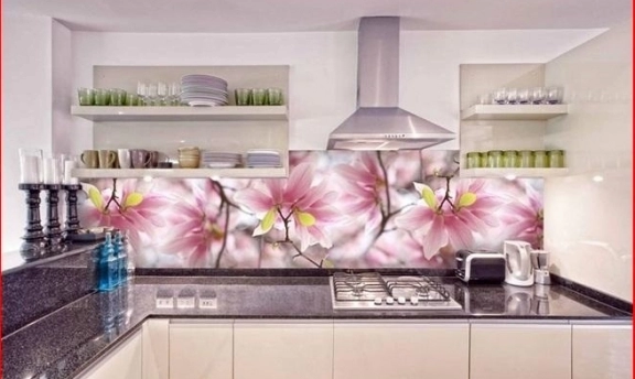 Mutfak Tezgah Arası Dekorasyonunda 3D Cam Panel Kaplamaları