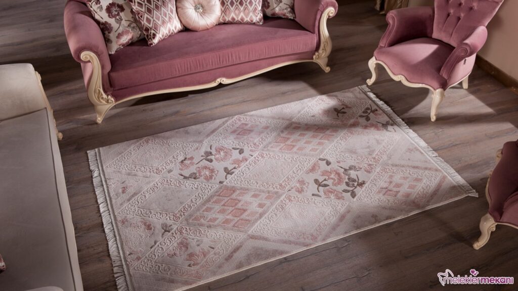 2017 senesinden halılar ile gelen dekoratiflik Melek