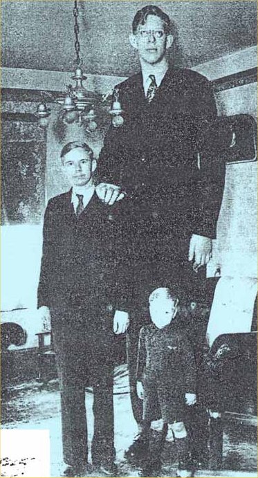 1179064708_dyadya_stepa_2.jpg