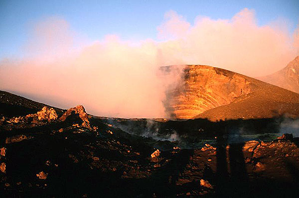 etna031100_11.jpg