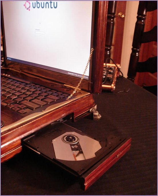 antik_laptop_02.jpg