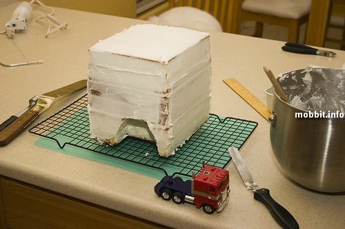 OptimusPrime-cake_13.jpg